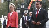 ЕКСПЛОДИРАЋЕ ИСПРЕД ЗГРАДЕ ВЛАДЕ: Лажна дојава о бомби током посете Фон дер Лајен Скопљу ЕКСПЛОДИРАЋЕ ИСПРЕД ЗГРАДЕ ВЛАДЕ: Лажна дојава о бомби током посете Фон дер Лајен Скопљу