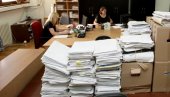 PRESUDE PUTUJU I PO GODINU DANA: Sudovi su prebukirani i ne stižu da savladaju predmete PRESUDE PUTUJU I PO GODINU DANA: Sudovi su prebukirani i ne stižu da savladaju predmete