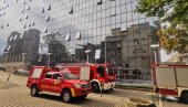 LOKALIZOVAN POŽAR U NARODNOJ BANCI: Zgrada evakuisana, nema povređenih (FOTO/VIDEO) LOKALIZOVAN POŽAR U NARODNOJ BANCI: Zgrada evakuisana, nema povređenih (FOTO/VIDEO)