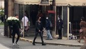 ЦЕЦА СТИГЛА НА НОВО ГРОБЉЕ: Венац белих ружа за Марину, певачица у црнини (ФОТО/ВИДЕО) ЦЕЦА СТИГЛА НА НОВО ГРОБЉЕ: Венац белих ружа за Марину, певачица у црнини (ФОТО/ВИДЕО)