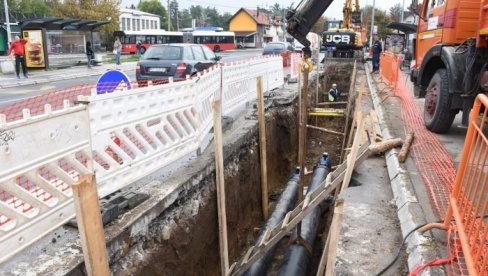 EKOLOŠKI PRIHVATLJIVIJE GREJANJE: U toku je završna faza izgradnje toplovoda u Zemunu EKOLOŠKI PRIHVATLJIVIJE GREJANJE: U toku je završna faza izgradnje toplovoda u Zemunu