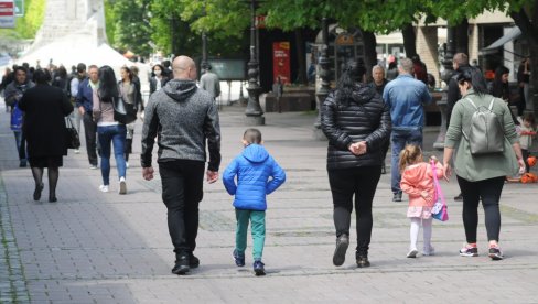 UNIŠTAVANJE KRPELJA: Akcija u kraljevačkim parkovima