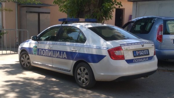 ЦРНОГОРАЦ УХАПШЕН У БЕОГРАДУ: Пронађено 30 килограма марихуане ЦРНОГОРАЦ УХАПШЕН У БЕОГРАДУ: Пронађено 30 килограма марихуане