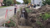 РАДОВИМА НА ТОПЛОВОДНОЈ ОШТЕТЛИ ВОДОВОДНУ МРЕЖУ: Морају да ставе 250 м нових цеви РАДОВИМА НА ТОПЛОВОДНОЈ ОШТЕТЛИ ВОДОВОДНУ МРЕЖУ: Морају да ставе 250 м нових цеви