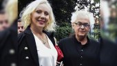ОДЛАЗЕ НАМ НАЈБОЉИ: Лепа Брена се емотивном поруком опростила од Ивана Тасовца (ФОТО) ОДЛАЗЕ НАМ НАЈБОЉИ: Лепа Брена се емотивном поруком опростила од Ивана Тасовца (ФОТО)