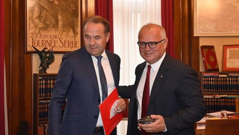 TOMA ZDRAVKOVIĆ DOBIJA SPOMENIK U BEOGRADU: Biće podignut na mestu gde je poslednji put pevao TOMA ZDRAVKOVIĆ DOBIJA SPOMENIK U BEOGRADU: Biće podignut na mestu gde je poslednji put pevao