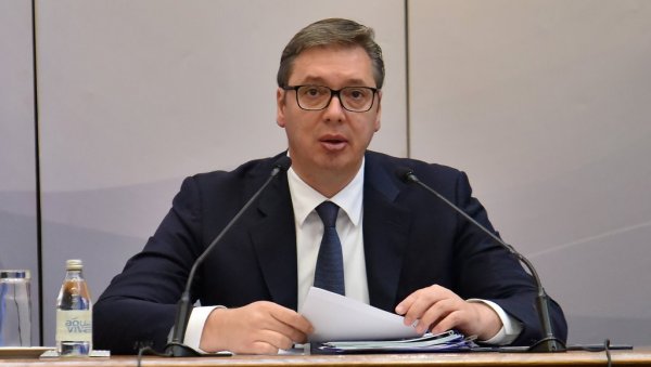 ВАНРЕДНО ОБРАЋАЊЕ ВУЧИЋА: Председник вечерас о актуелним темама ВАНРЕДНО ОБРАЋАЊЕ ВУЧИЋА: Председник вечерас о актуелним темама