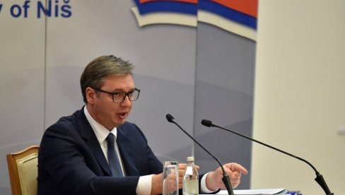 ВУЧИЋ О НЕРВОЗИ КУРТИЈА: Комплимент то што је признао да сам ја његов проблем ВУЧИЋ О НЕРВОЗИ КУРТИЈА: Комплимент то што је признао да сам ја његов проблем