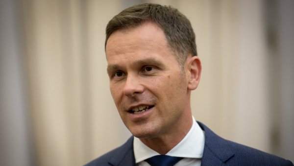 СИНИША МАЛИ ОДГОВОРИО НА ХАЈКУ ХРВАТСКИХ МЕДИЈА: Павелићеви поданици настављају са својом старом опсесијом - Србијом СИНИША МАЛИ ОДГОВОРИО НА ХАЈКУ ХРВАТСКИХ МЕДИЈА: Павелићеви поданици настављају са својом старом опсесијом - Србијом