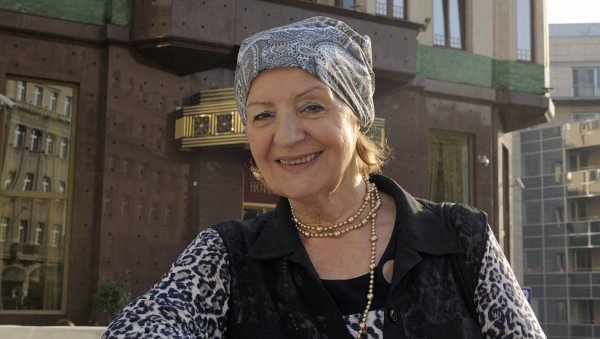 ХТЕЛА САМ ДА СЕ ОБЕСИМ У ШТАЛИ: Лепа Лукић искрено о најтежим тренуцима из живота ХТЕЛА САМ ДА СЕ ОБЕСИМ У ШТАЛИ: Лепа Лукић искрено о најтежим тренуцима из живота