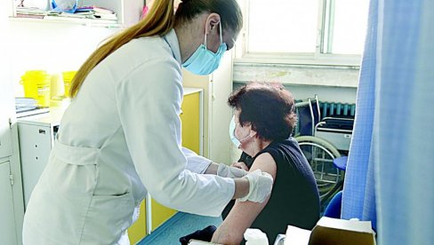 KORAK PO KORAK: Koja je procedura za dobijanje treće doze vakcine protiv kovid-19 KORAK PO KORAK: Koja je procedura za dobijanje treće doze vakcine protiv kovid-19