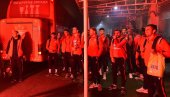 ОВО НИСУ ОЧЕКИВАЛИ Ево шта су навијачи урадили фудбалерима Звезде по повратку у Београд ОВО НИСУ ОЧЕКИВАЛИ Ево шта су навијачи урадили фудбалерима Звезде по повратку у Београд