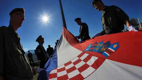 СРАМАН ПОТЕЗ ЗАГРЕБА! Сметају им и српски гробови - Усвојили закон о уклањању српских споменика