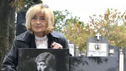 БИО ЈЕ НАЈВИШЕ ПРИВРЖЕН ТОМИ: Удовица Гордана о смрти певачевог брата Ивана Здравковића БИО ЈЕ НАЈВИШЕ ПРИВРЖЕН ТОМИ: Удовица Гордана о смрти певачевог брата Ивана Здравковића