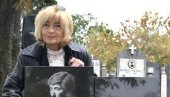БИО ЈЕ НАЈВИШЕ ПРИВРЖЕН ТОМИ: Удовица Гордана о смрти певачевог брата Ивана Здравковића БИО ЈЕ НАЈВИШЕ ПРИВРЖЕН ТОМИ: Удовица Гордана о смрти певачевог брата Ивана Здравковића