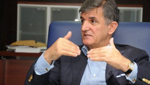 СВЕТОЗАР МАРОВИЋ ПРОГОВОРИО О МИЛУ: Није му било место на Цетињу СВЕТОЗАР МАРОВИЋ ПРОГОВОРИО О МИЛУ: Није му било место на Цетињу