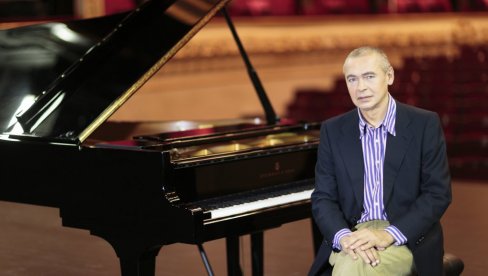 POGORELIĆ PRED NOVOSADSKOM PUBLIKOM: Slavni pijanista nastupiće 10. oktobra u Srpskom narodnom pozorištu POGORELIĆ PRED NOVOSADSKOM PUBLIKOM: Slavni pijanista nastupiće 10. oktobra u Srpskom narodnom pozorištu