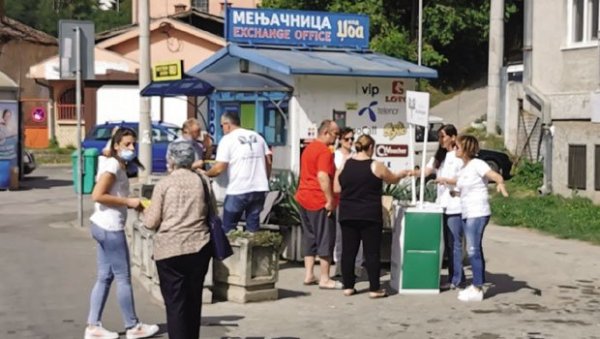 ЈУНИРИСК ДОБИО ДОЗВОЛЕ ЈОШ 24. ЈУЛА? Активисти из Барајева настављају борбу против рада фирме за обраду отпада ЈУНИРИСК ДОБИО ДОЗВОЛЕ ЈОШ 24. ЈУЛА? Активисти из Барајева настављају борбу против рада фирме за обраду отпада