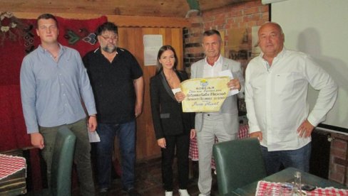 LIČNOST ZA PONOS LOZNICE: Bivši bokser i reprezentativac Milan Aćimović LIČNOST ZA PONOS LOZNICE: Bivši bokser i reprezentativac Milan Aćimović