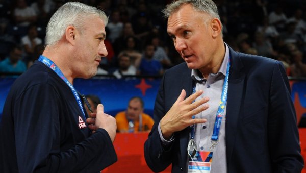 КАМИЛ НОВАК, ИЗВРШНИ ДИРЕКТОР ФИБА ЕВРОПА: Могућ договор са Евролигом КАМИЛ НОВАК, ИЗВРШНИ ДИРЕКТОР ФИБА ЕВРОПА: Могућ договор са Евролигом