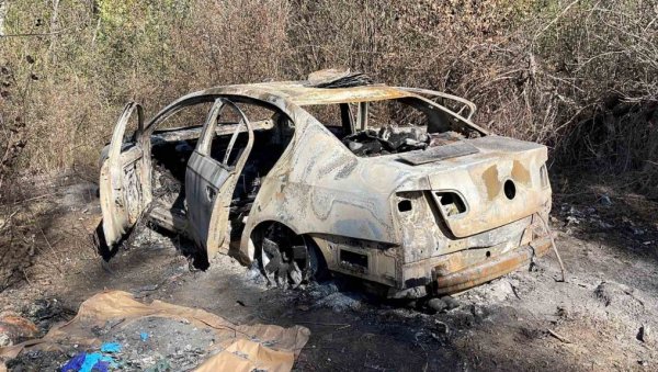 НАЈНОВИЈА САЗНАЊА О УБИСТВУ ПОРОДИЦЕ: Пронађена чаура на месту где је запаљен ауто Ђокића НАЈНОВИЈА САЗНАЊА О УБИСТВУ ПОРОДИЦЕ: Пронађена чаура на месту где је запаљен ауто Ђокића