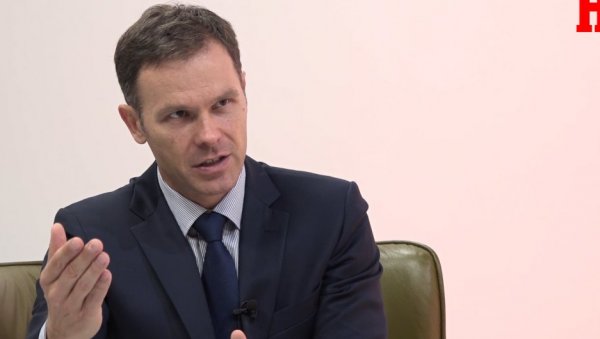 СИНИША МАЛИ ДОСТУПАН ГРАЂАНИМА: Питајте министра о електронској фискализацији на Инстаграму СИНИША МАЛИ ДОСТУПАН ГРАЂАНИМА: Питајте министра о електронској фискализацији на Инстаграму