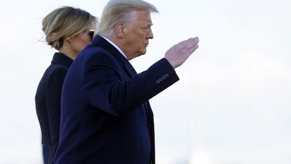 ТРАМП НЕ ЖЕЛИ НАЗАД НА ТВИТЕР: Нећу се вратити ни да ми Маск одблокира налог ТРАМП НЕ ЖЕЛИ НАЗАД НА ТВИТЕР: Нећу се вратити ни да ми Маск одблокира налог