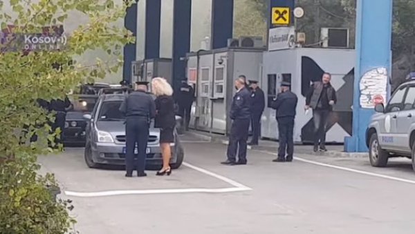 ЈАРИЊЕ И БРЊАК: Од осам часова нормализован саобраћај ЈАРИЊЕ И БРЊАК: Од осам часова нормализован саобраћај