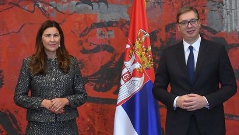 АМБАСАДОРИ ПРЕДАЛИ АКРЕДИТИВНА ПИСМА ВУЧИЋУ: Састанак председника са дипломатама три земље (ФОТО) АМБАСАДОРИ ПРЕДАЛИ АКРЕДИТИВНА ПИСМА ВУЧИЋУ: Састанак председника са дипломатама три земље (ФОТО)