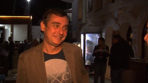 KOLEGE I POZNATI OPRAŠTAJU SE OD MARKA ŽIVIĆA: Bio je mlad čovek, šta se ovo dešava? Mira Banjac - Ispraćamo te mlade ljude, a ja ostajem KOLEGE I POZNATI OPRAŠTAJU SE OD MARKA ŽIVIĆA: Bio je mlad čovek, šta se ovo dešava? Mira Banjac - Ispraćamo te mlade ljude, a ja ostajem