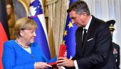 POSLEDNJI SAMIT KAO KANCELARKA: Merkelovoj najviše slovenačko odlikovanje POSLEDNJI SAMIT KAO KANCELARKA: Merkelovoj najviše slovenačko odlikovanje