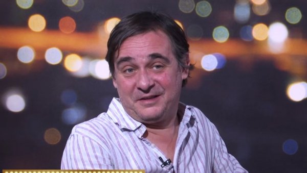 МАРКО ЖИВИЋ СЕ РАСПЛАКАО У ПОСЛЕДЊЕМ ИНТЕРВЈУУ: Лако је потонути, али пливај, мајсторе - знао сам да се рукујем са смрћу МАРКО ЖИВИЋ СЕ РАСПЛАКАО У ПОСЛЕДЊЕМ ИНТЕРВЈУУ: Лако је потонути, али пливај, мајсторе - знао сам да се рукујем са смрћу