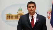 АЛЕКСАНДАР ШЕШЕЉ ДОБИО СИНА: Ево које име је добио трећи унук лидера СРС АЛЕКСАНДАР ШЕШЕЉ ДОБИО СИНА: Ево које име је добио трећи унук лидера СРС