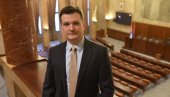 ПО ОНОЈ НАРОДНОЈ - СВАКО СЕ ЧЕШЕ ГДЕ ГА НАЈВИШЕ СВРБИ: Миленко Јованов о Ђиласу ПО ОНОЈ НАРОДНОЈ - СВАКО СЕ ЧЕШЕ ГДЕ ГА НАЈВИШЕ СВРБИ: Миленко Јованов о Ђиласу