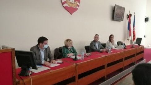 BOLJI ŽIVOT OSOBA SA INVALIDITETOM: Grad Beograd održao tribinu Iz kruga u okruženje BOLJI ŽIVOT OSOBA SA INVALIDITETOM: Grad Beograd održao tribinu Iz kruga u okruženje