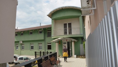 ЗАБЕЛЕЖЕНО 209 НОВИХ СЛУЧАЈЕВА: Најновији корона пресек за Расински округ ЗАБЕЛЕЖЕНО 209 НОВИХ СЛУЧАЈЕВА: Најновији корона пресек за Расински округ