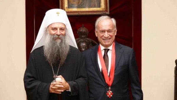 АФИРМАЦИЈА ХРИШЋАНСКИХ ВРЕДНОСТИ И ВРЛИНА: Говор патријарха при уручењу ордена Милораду Вучелићу АФИРМАЦИЈА ХРИШЋАНСКИХ ВРЕДНОСТИ И ВРЛИНА: Говор патријарха при уручењу ордена Милораду Вучелићу