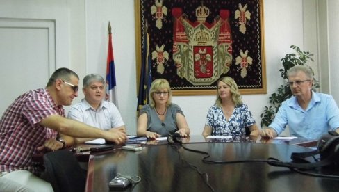 РАДИЛИ НА ЦРНО: Инспекција рада и Санитарна инспекција Пиротског округа обавиле 170 надзора РАДИЛИ НА ЦРНО: Инспекција рада и Санитарна инспекција Пиротског округа обавиле 170 надзора