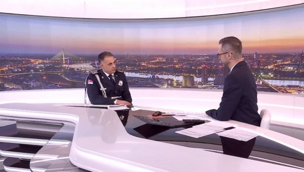 ТОМИСЛАВ РАДОВАНОВИЋ: Формирана је паралелна структура у МУП у време Стефановића због прислушкивања Вучића и Јовањице ТОМИСЛАВ РАДОВАНОВИЋ: Формирана је паралелна структура у МУП у време Стефановића због прислушкивања Вучића и Јовањице