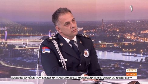 КАКО СУ МАНИПУЛИСАЛИ КОЛУВИЈИНИМ ТЕЛЕФОНОМ: Имали су за циљ да пронађу број Вучића и његовог брата - МЕЂУТИМ ТО НИСУ НАШЛИ КАКО СУ МАНИПУЛИСАЛИ КОЛУВИЈИНИМ ТЕЛЕФОНОМ: Имали су за циљ да пронађу број Вучића и његовог брата - МЕЂУТИМ ТО НИСУ НАШЛИ