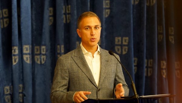 МИНИСТАР СТЕФАНОВИЋ: Војска Србије у време Здравка Поноша разоружана и девастирана МИНИСТАР СТЕФАНОВИЋ: Војска Србије у време Здравка Поноша разоружана и девастирана