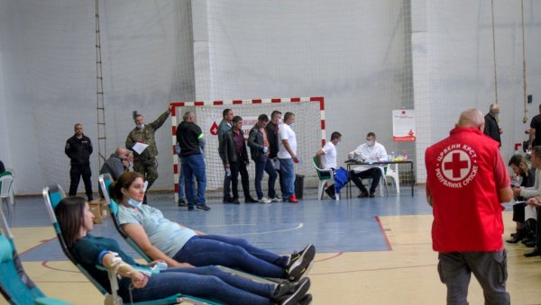 НАШЕ МАЛО ЈЕ НЕКОМЕ МНОГО: Билећани и ове године масовно потврђивали хуманост НАШЕ МАЛО ЈЕ НЕКОМЕ МНОГО: Билећани и ове године масовно потврђивали хуманост