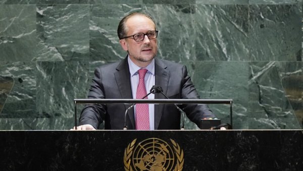ВЕЛИКО УПОЗОРЕЊЕ АУСТРИЈСКОГ ШЕФА ДИПЛОМАТИЈЕ ЗБОГ ЗАПАДНОГ БАЛКАНА: То би била геостратешка катастрофа ВЕЛИКО УПОЗОРЕЊЕ АУСТРИЈСКОГ ШЕФА ДИПЛОМАТИЈЕ ЗБОГ ЗАПАДНОГ БАЛКАНА: То би била геостратешка катастрофа