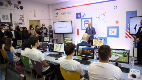 „ЗАЈЕДНИЦИ ЗАЈЕДНО“ НАСТАВЉА СА ПОДРШКОМ ОБРАЗОВНИМ УСТАНОВАМА У СРБИЈИ „ЗАЈЕДНИЦИ ЗАЈЕДНО“ НАСТАВЉА СА ПОДРШКОМ ОБРАЗОВНИМ УСТАНОВАМА У СРБИЈИ