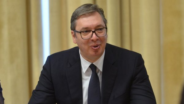 СУТРА У ДЕСЕТ ЧАСОВА: Вучић са амбасадором Републике Кореје СУТРА У ДЕСЕТ ЧАСОВА: Вучић са амбасадором Републике Кореје