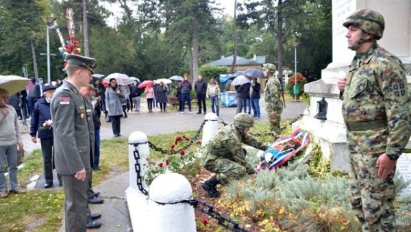 ПОЧАСТ СТРАДАЛИМ БОРЦИМА И ЦИВИЛИМА: Обележен Дан ослобођења Великог Градишта ПОЧАСТ СТРАДАЛИМ БОРЦИМА И ЦИВИЛИМА: Обележен Дан ослобођења Великог Градишта