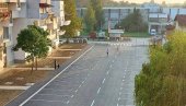 ЗА ПАРКИНГ 190.000 МАРАКА: Завршена реконструкција 2.000 квадрата у Српцу ЗА ПАРКИНГ 190.000 МАРАКА: Завршена реконструкција 2.000 квадрата у Српцу
