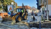 ODVOD ZA 30 ULICA U ZEMUNSKOM JEZGRU: Počela izgradnja fekalne mreže u opštini na Dunavu ODVOD ZA 30 ULICA U ZEMUNSKOM JEZGRU: Počela izgradnja fekalne mreže u opštini na Dunavu