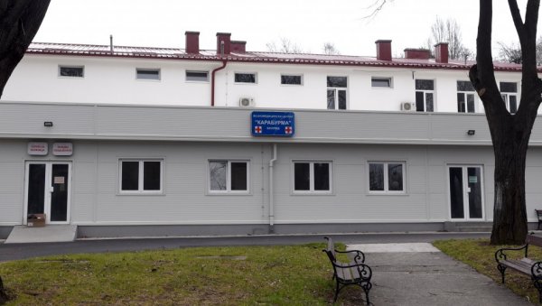 ПРЕМИНУЛА ЈОШ ЈЕДНА ПОРОДИЉА: Иза ње остала беба од три месеца ПРЕМИНУЛА ЈОШ ЈЕДНА ПОРОДИЉА: Иза ње остала беба од три месеца