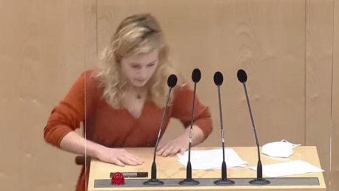 ПАЛА КАО ПОКОШЕНА: Бурно на ванредној седници аустријског парламента ПАЛА КАО ПОКОШЕНА: Бурно на ванредној седници аустријског парламента